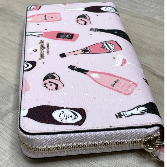 New with tags Kate Spade Shore Street Margaret’s Champagne  wallet - Picture 5 of 8